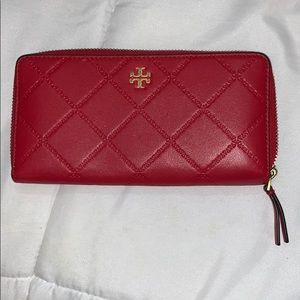 NWOT Tory Burch Continental Wallet